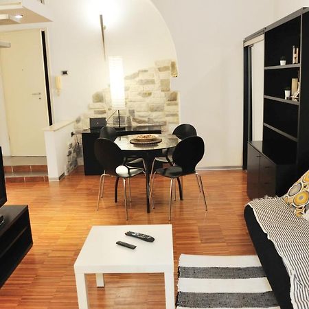Апартаменты Ciro Piazza Unita Italia Триест Экстерьер фото